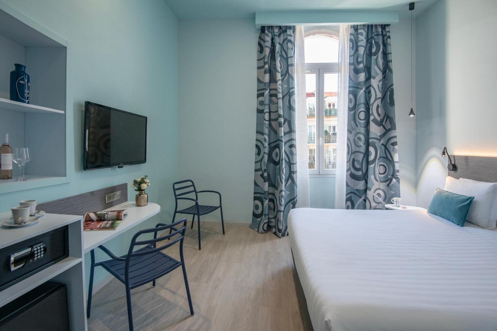 Western Alba 4*